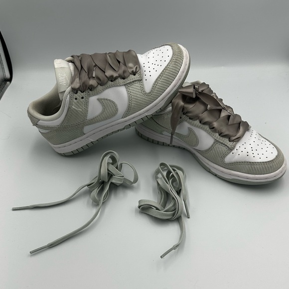 Nike Dunk Low SE Corduroy White Light Pumice Women's Sneakers | 6 - Picture 1 of 8